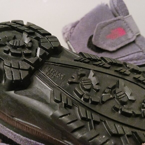 New the north face waterproof boots boys toddler  size 6 - Picture 2 of 3